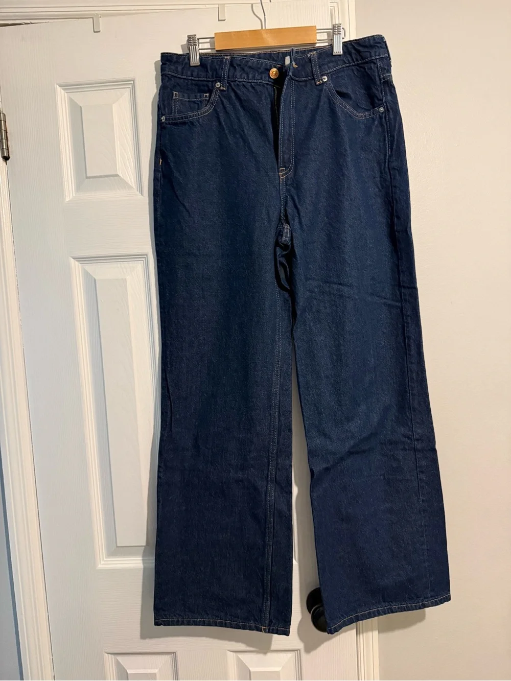 H&M Dark Blue Straight-Leg Jeans